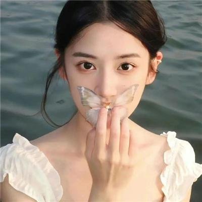 恐怖游泳馆